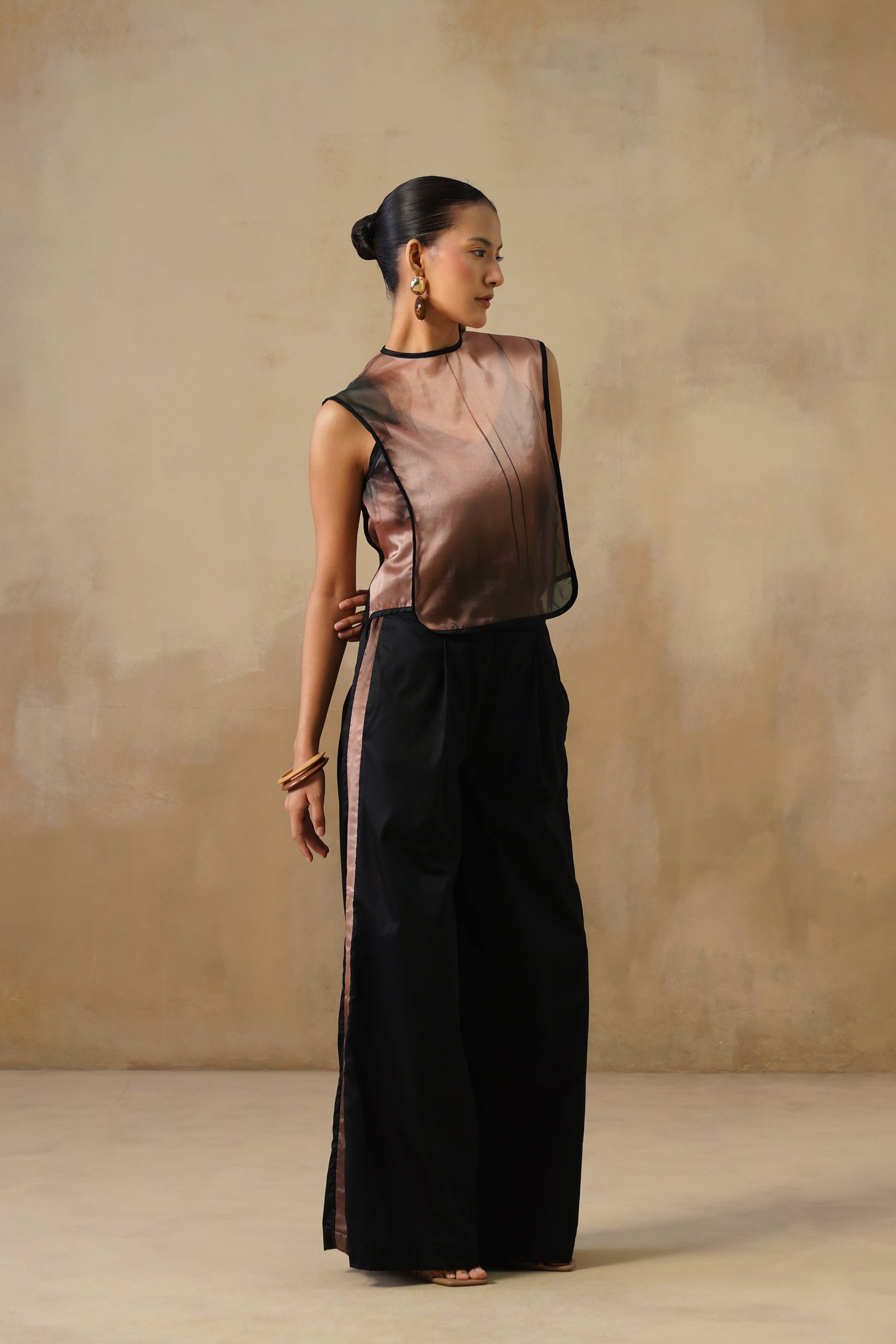 Veil Top